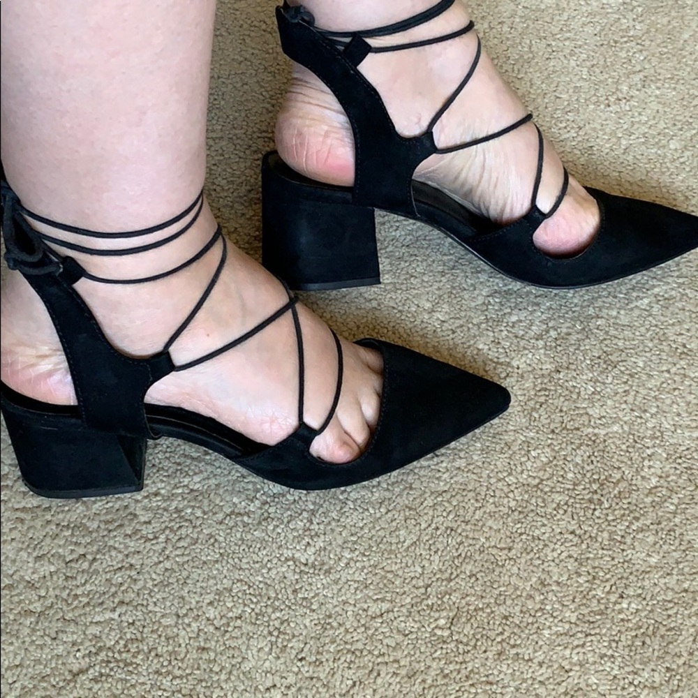 Zara Basic Pump - image 1